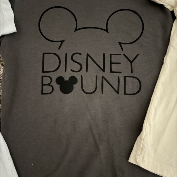 Kids Disney shirt bundle - Picture 3 of 5